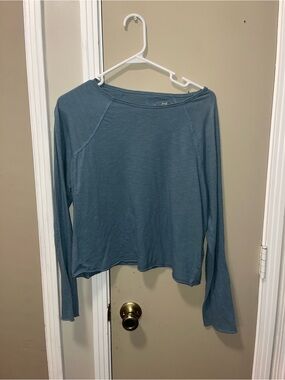 Universal Thread Slate Blue Long Sleeve Crew Top